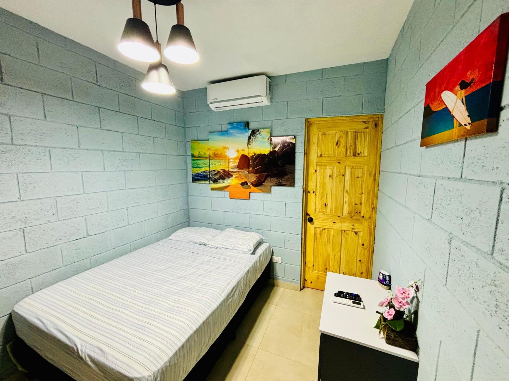 Hostal Camila'S Tamanique Luaran gambar